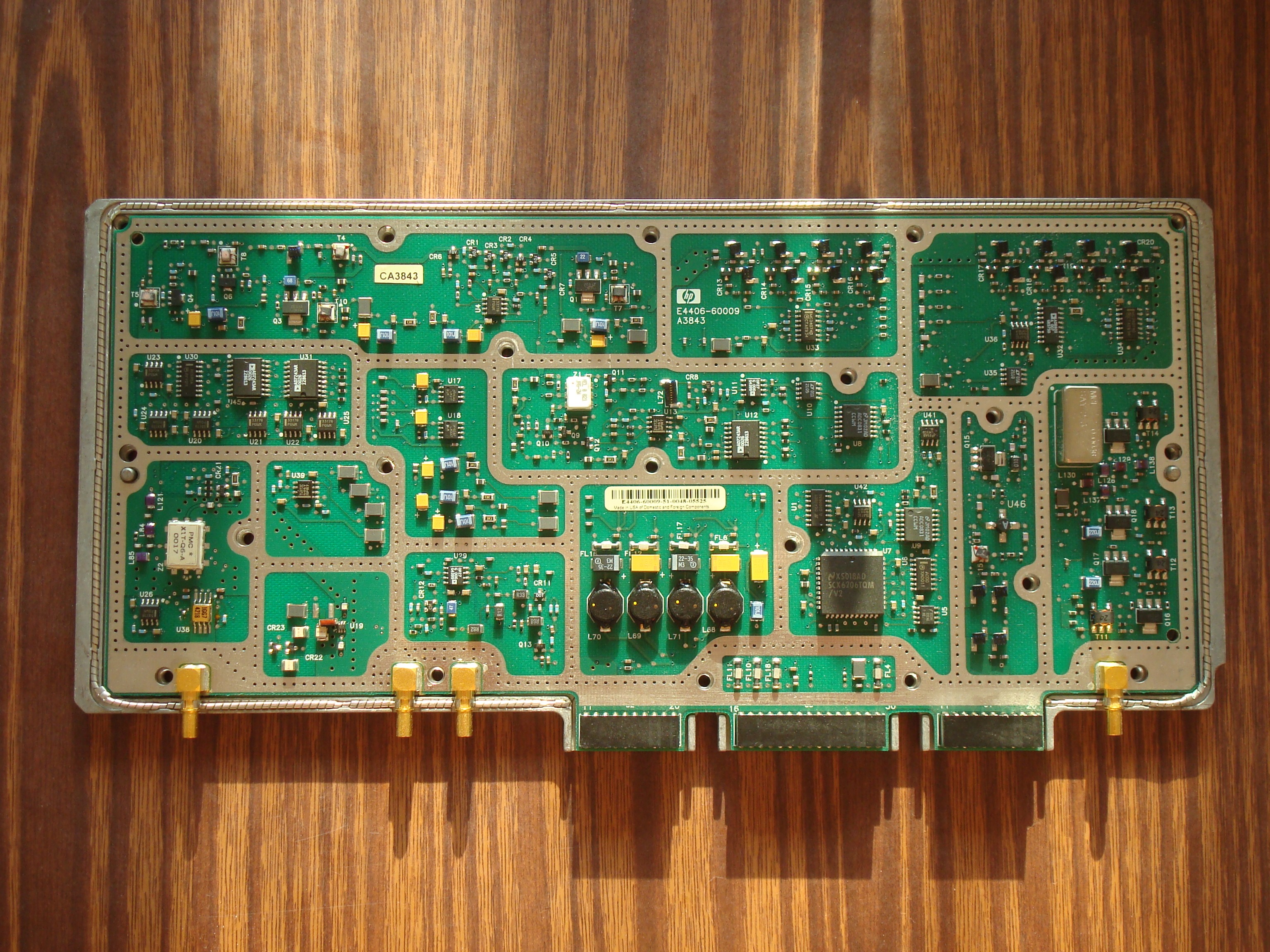 Agilent E4406a 发射机测试仪拆解与分析 无线时代